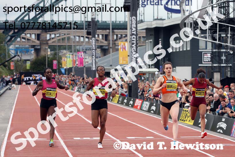 English Schools girls 150 metres, 2018 Great North CityGames. Photo: David T. Hewitson/Sports for All Pics